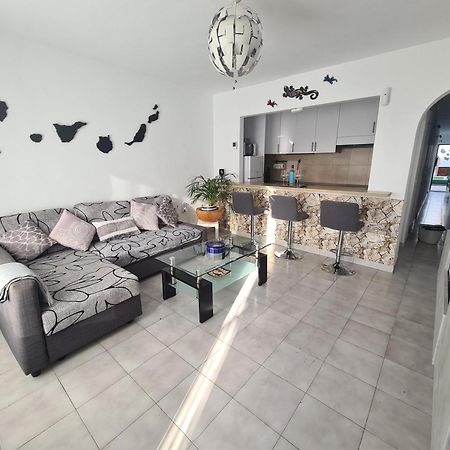 Apartamento Laina Tías Buitenkant foto