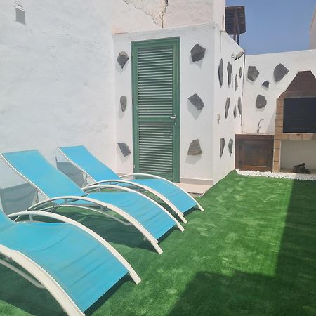 Apartamento Laina Tías Buitenkant foto
