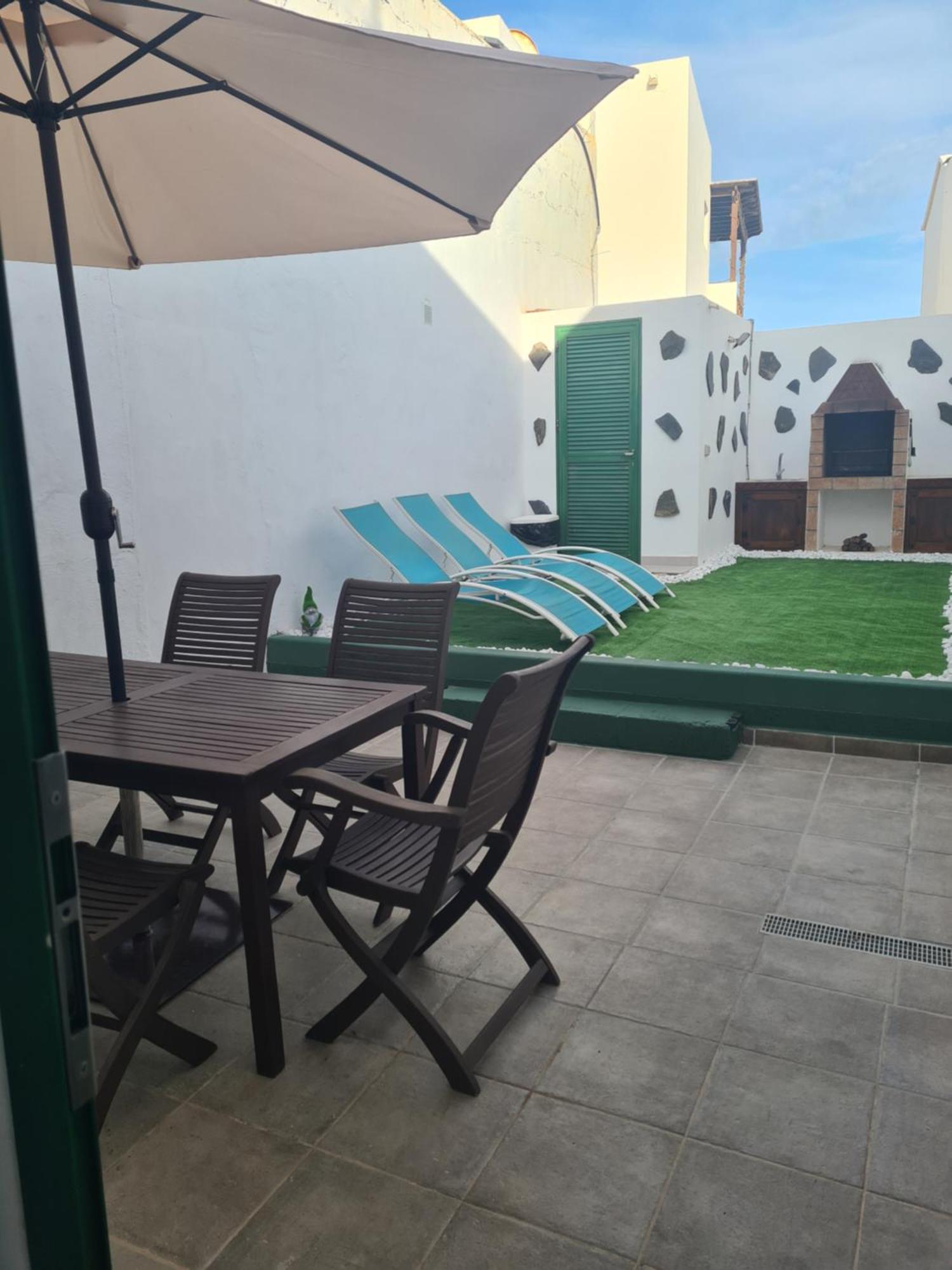 Apartamento Laina Tías Buitenkant foto