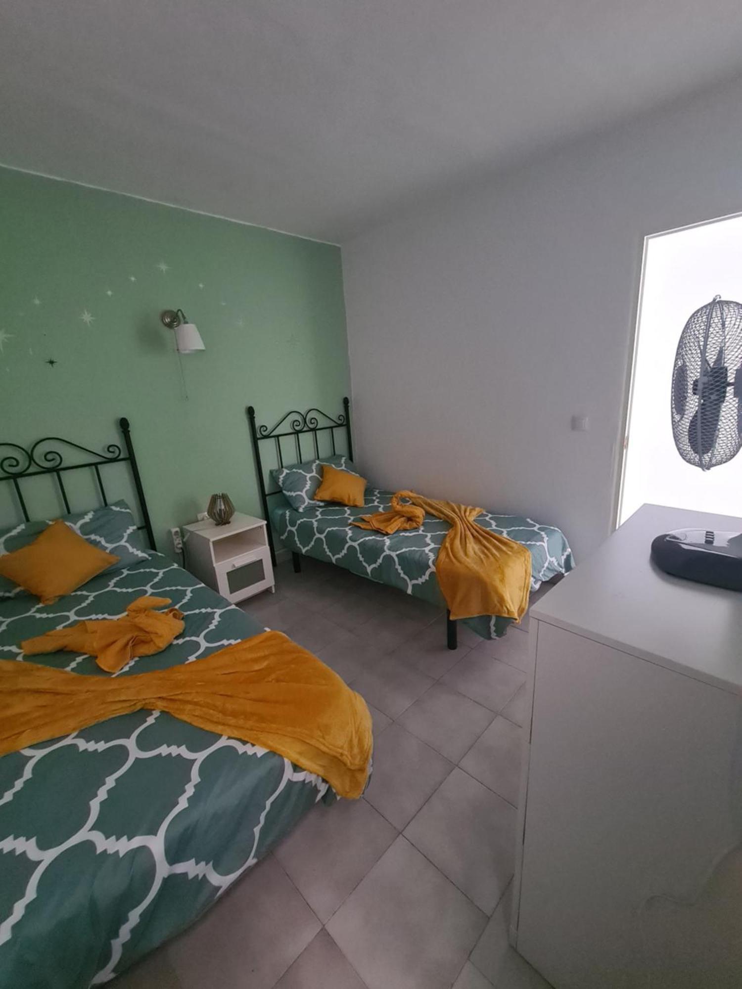Apartamento Laina Tías Buitenkant foto