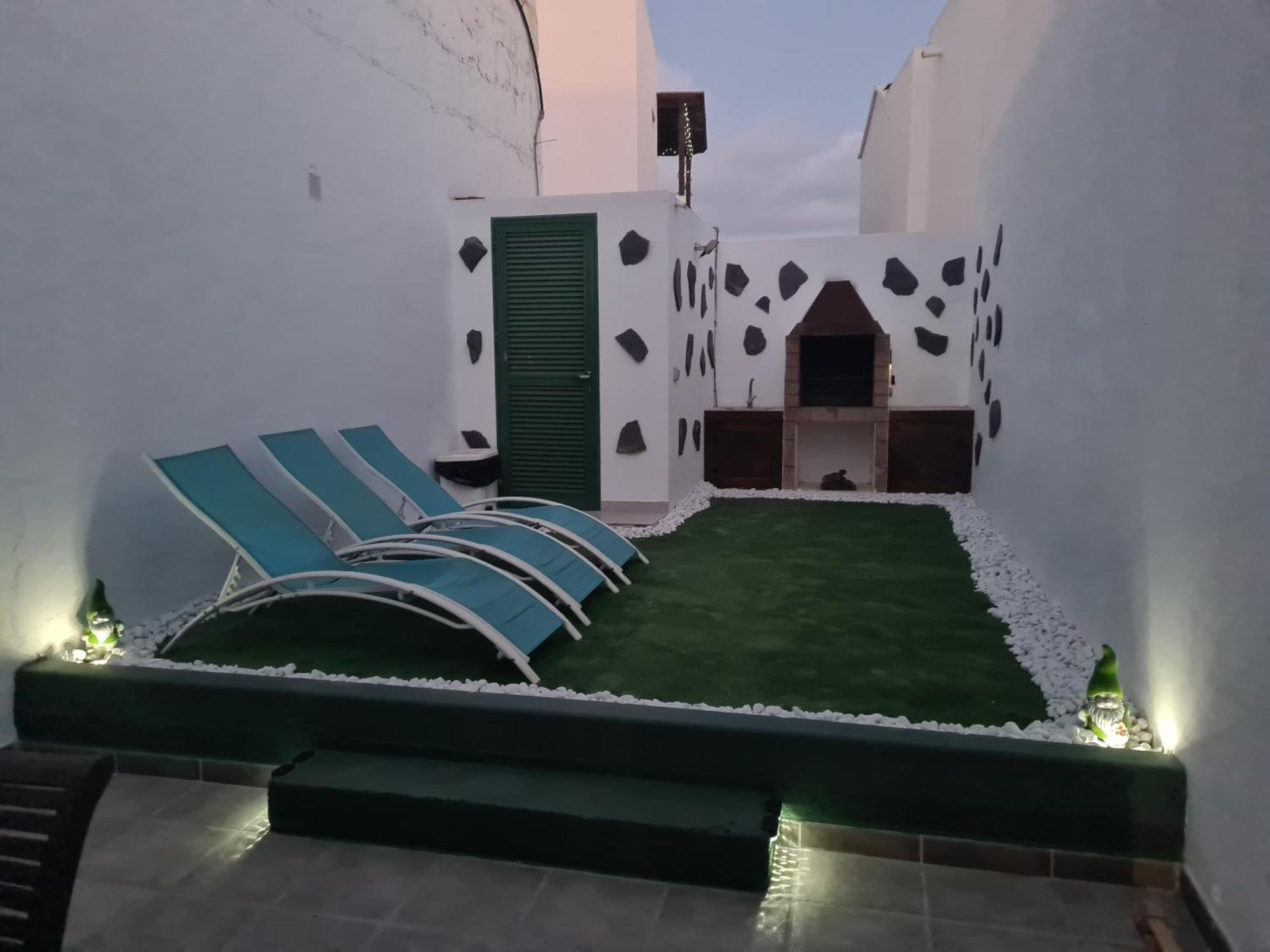Apartamento Laina Tías Buitenkant foto
